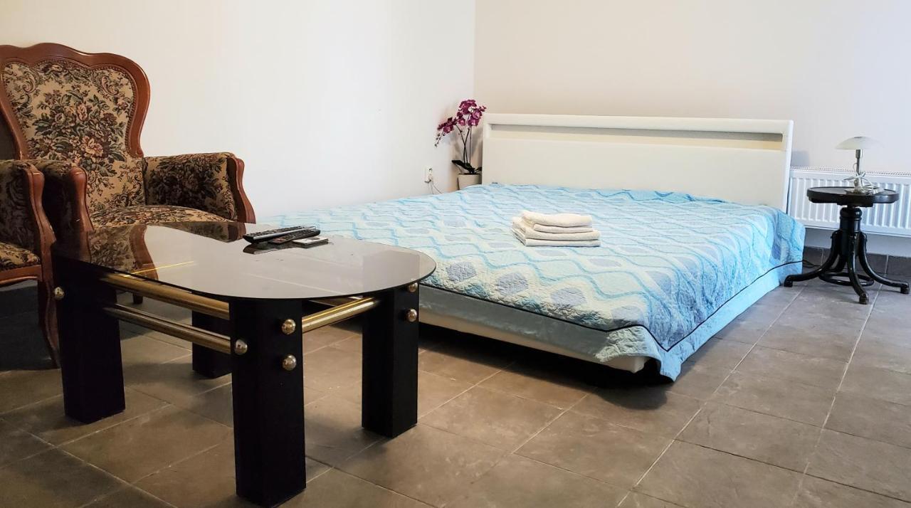 Apartman Stary Liskovec Брно Экстерьер фото